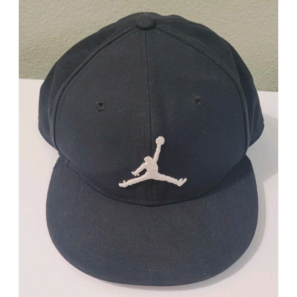 Air Jordan Hat Mens Jumpman Pro Snapback Embroidered Logo Black White FV5296 M/L